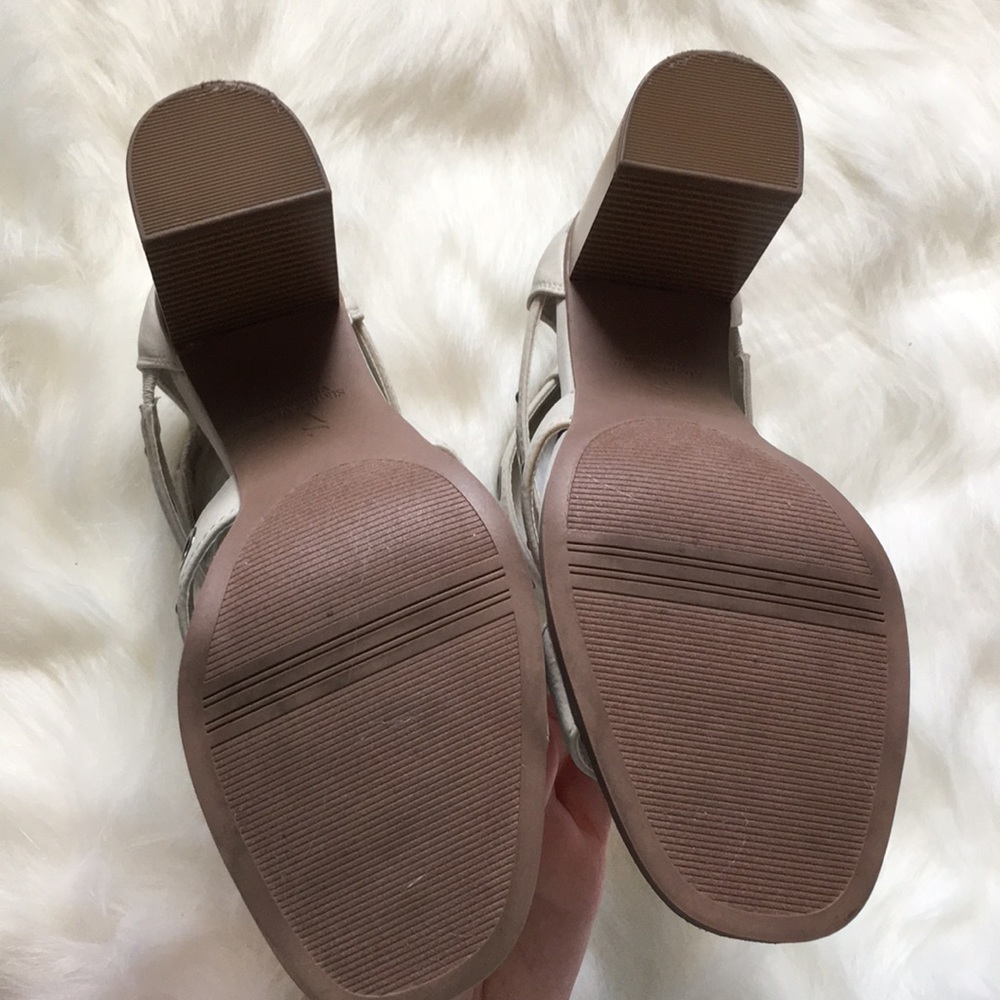 Simply Vera Vera Wang Gladiator Style Heel - Picture 13 of 13